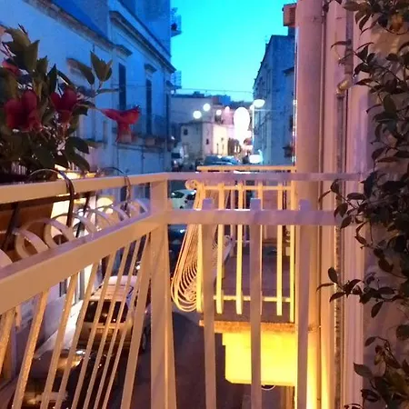 Ciao Bello Couette-café